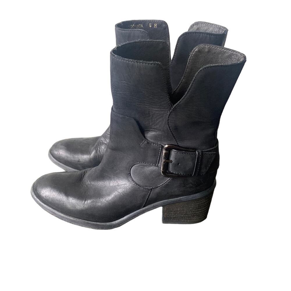 Donald J. Pliner Black Heeled Boots